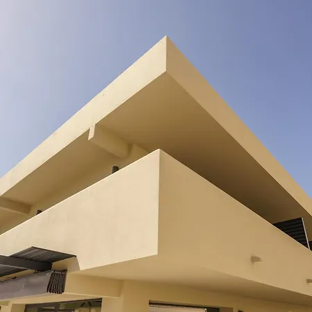 Marina 38