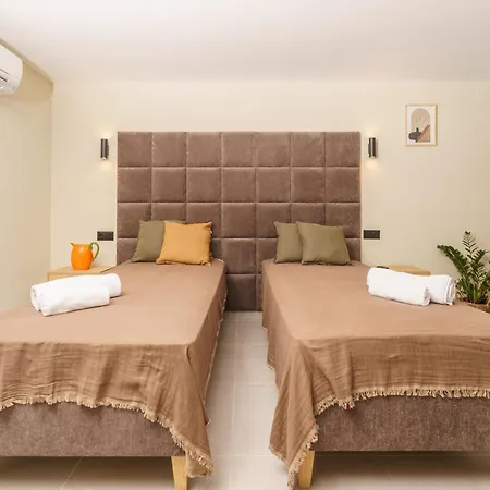 Marina 38 بيت ضيافة