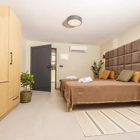 Marina 38 دينايا