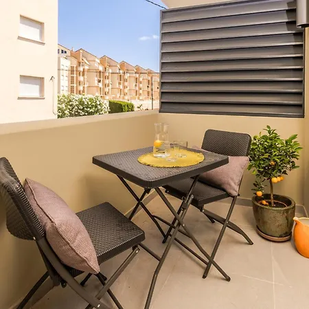 Marina 38 Pensión Dénia